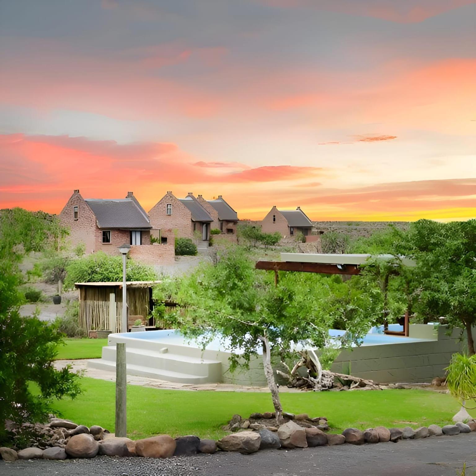 Teri-Lemveli Lodge Beaufort West Exterior foto